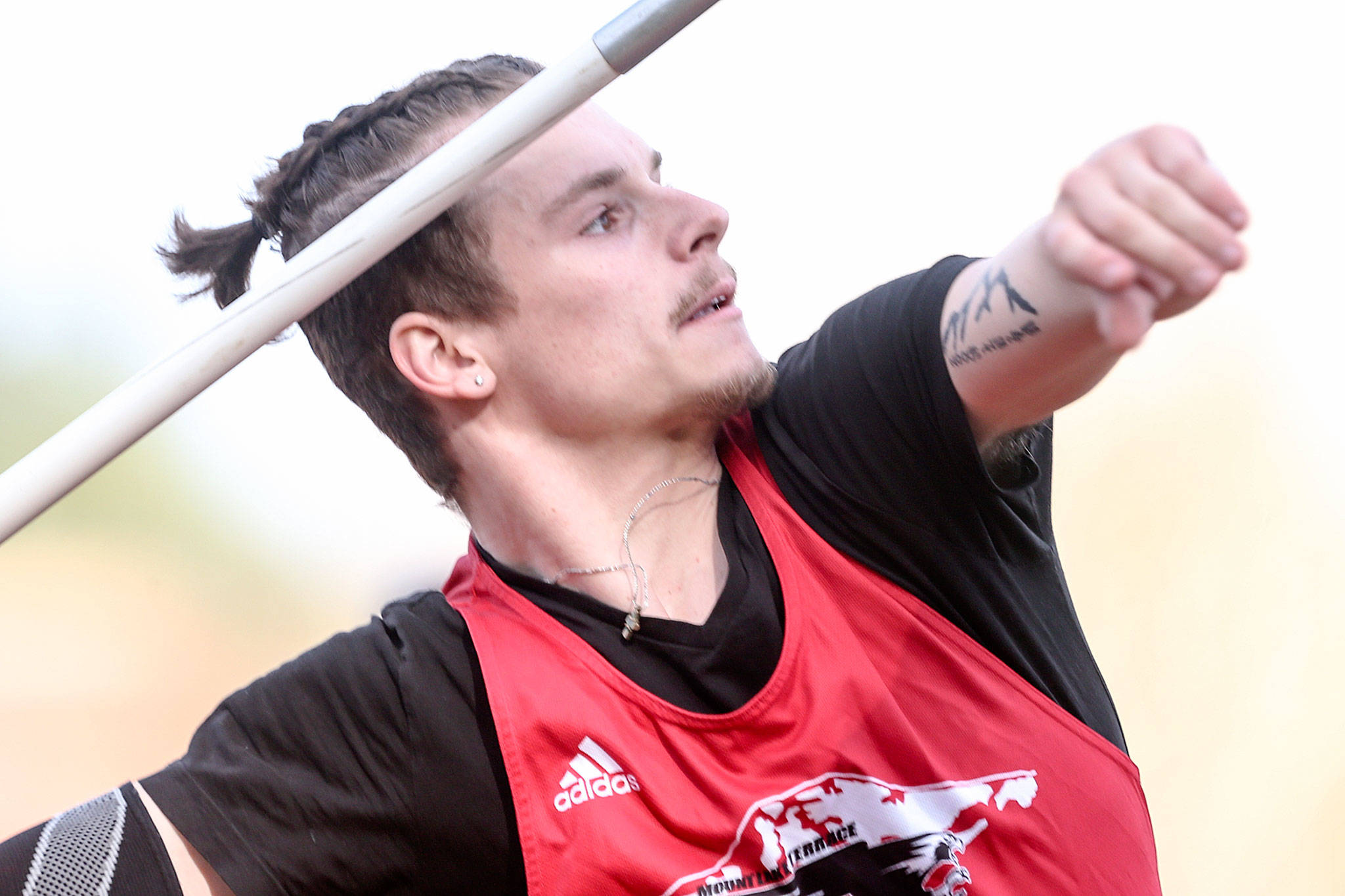 Mountlake Terrace senior Brandon Bach is ranked eighth in the nation among high school javelin throwers after posting a season-best mark of 191 feet, 6 inches in last week’s meet at Edmonds-Woodway High School. (Kevin Clark / The Herald)