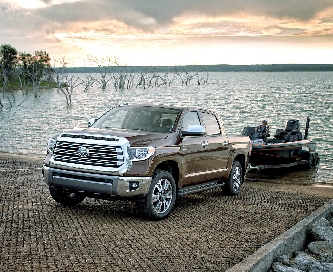 2019 Toyota Tundra TRD Pro: stunning truck stands up to tough terrain