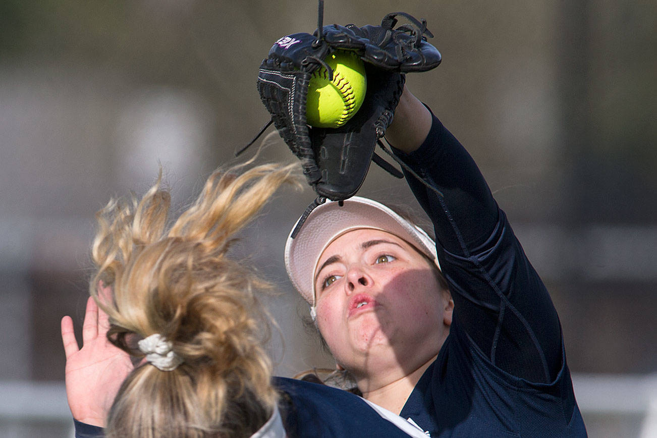 GP softball grabs sole possession of 1st place in Wesco 4A