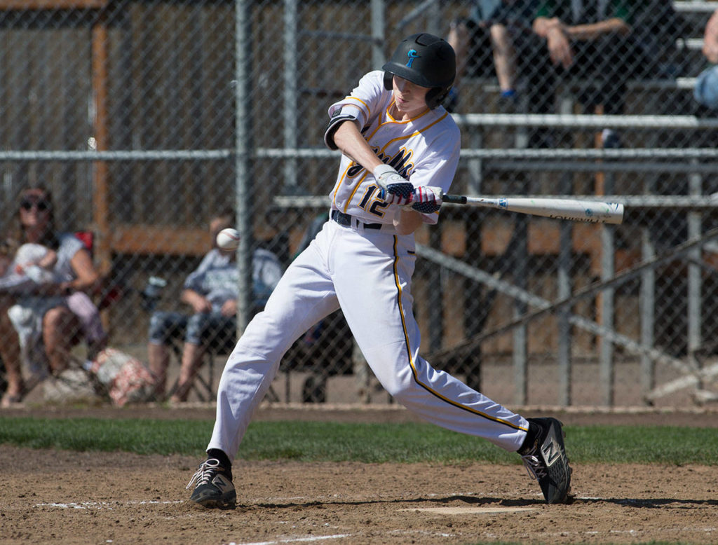 Everett’s Casen Taggart drives home a sixth-inning run to put the Seagulls on the board. (Andy Bronson / The Herald)
