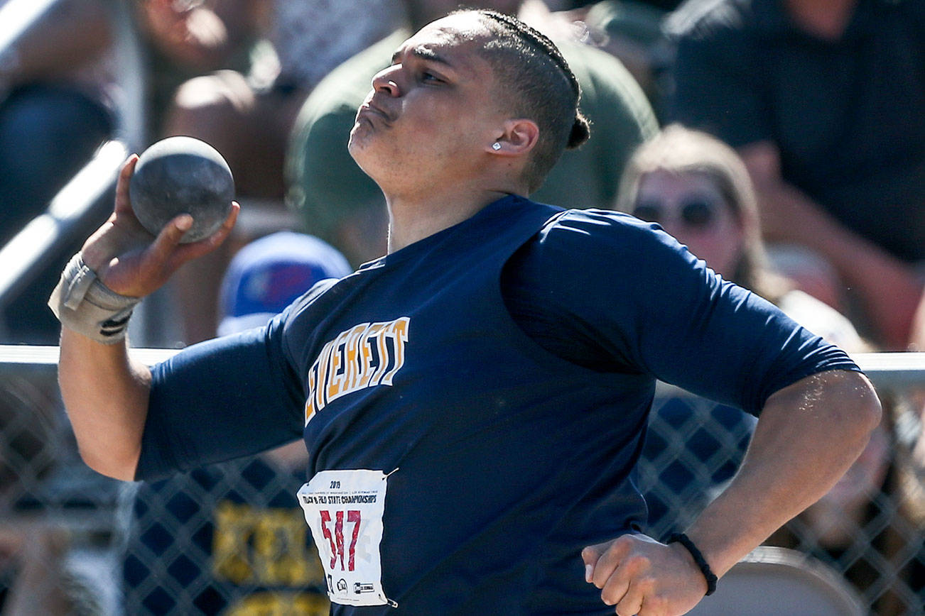 Tradition of elite Everett shot putters continues