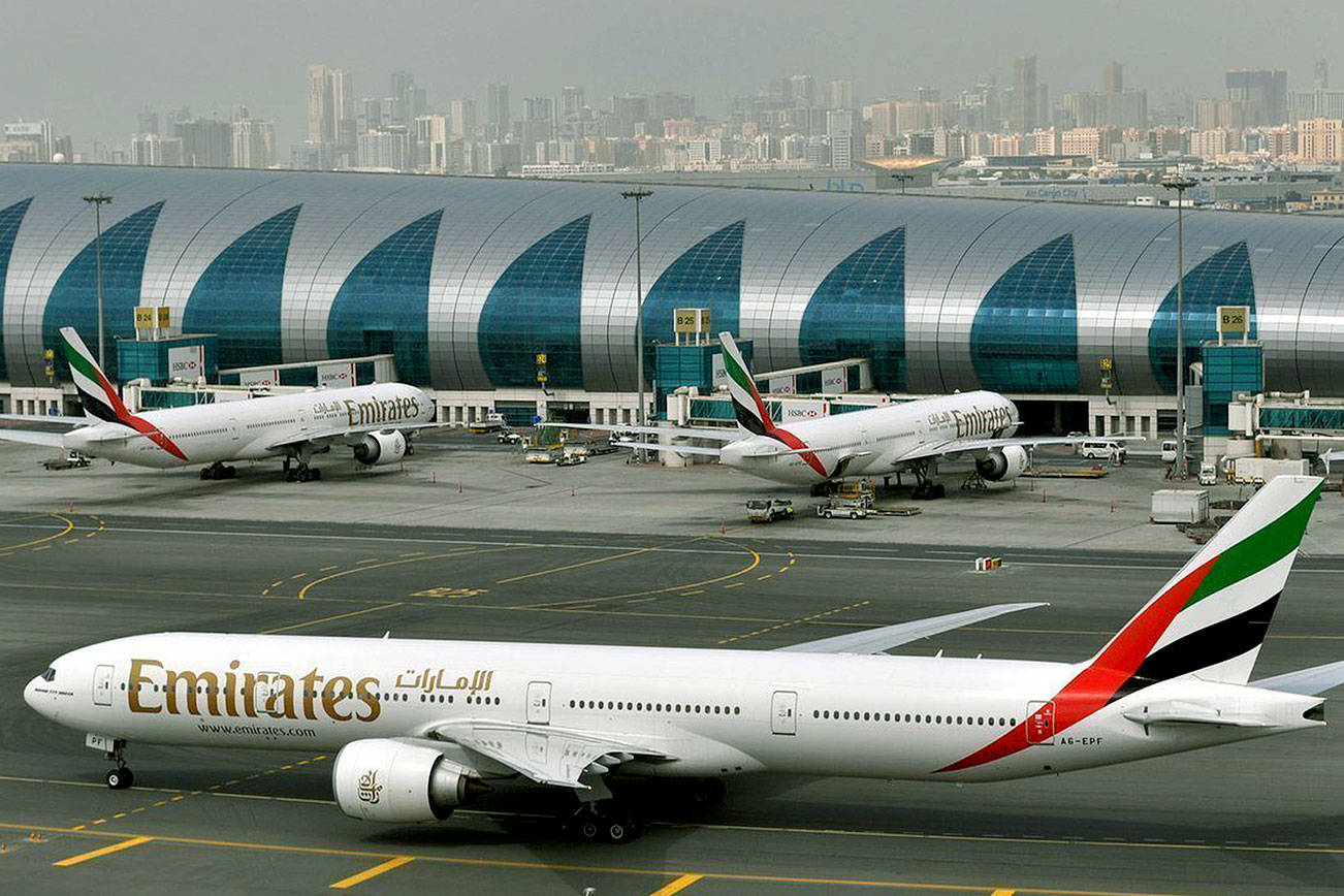 Emirates negotiations may deal blow to key Boeing 777X order