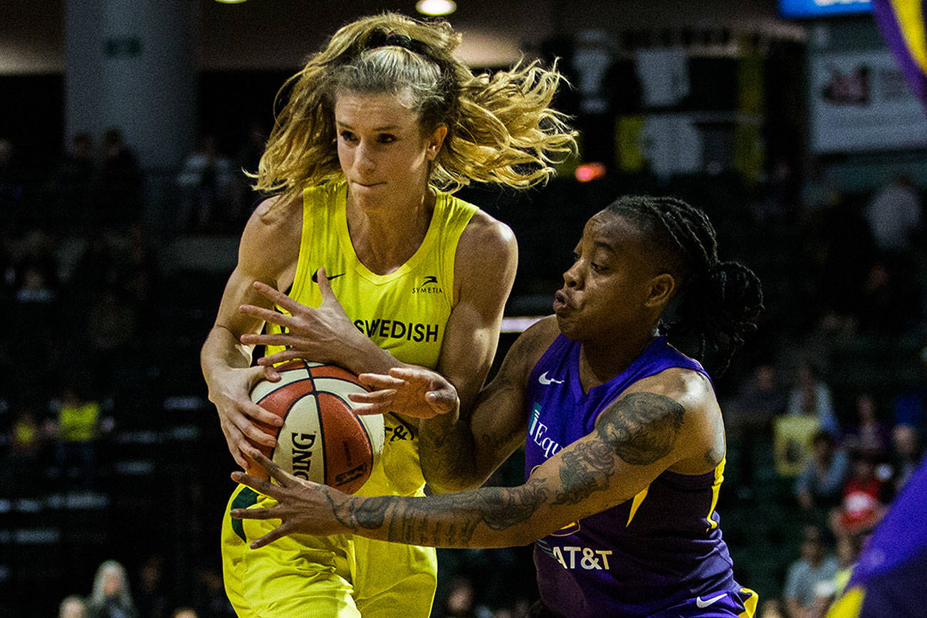 Gallery: Seattle Storm beats the Los Angeles Sparks, 84-62.