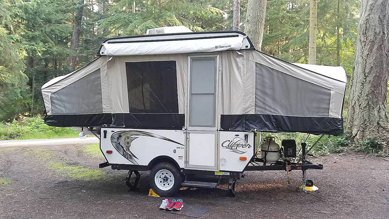 Pop-up trailer family 'upgrade' their camping trips |