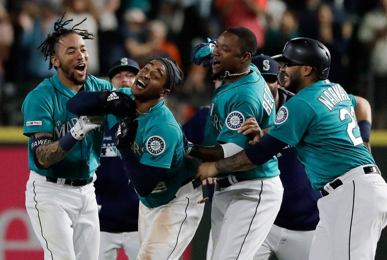 Kyle Seager has three RBIs to lead Mariners past Tigers