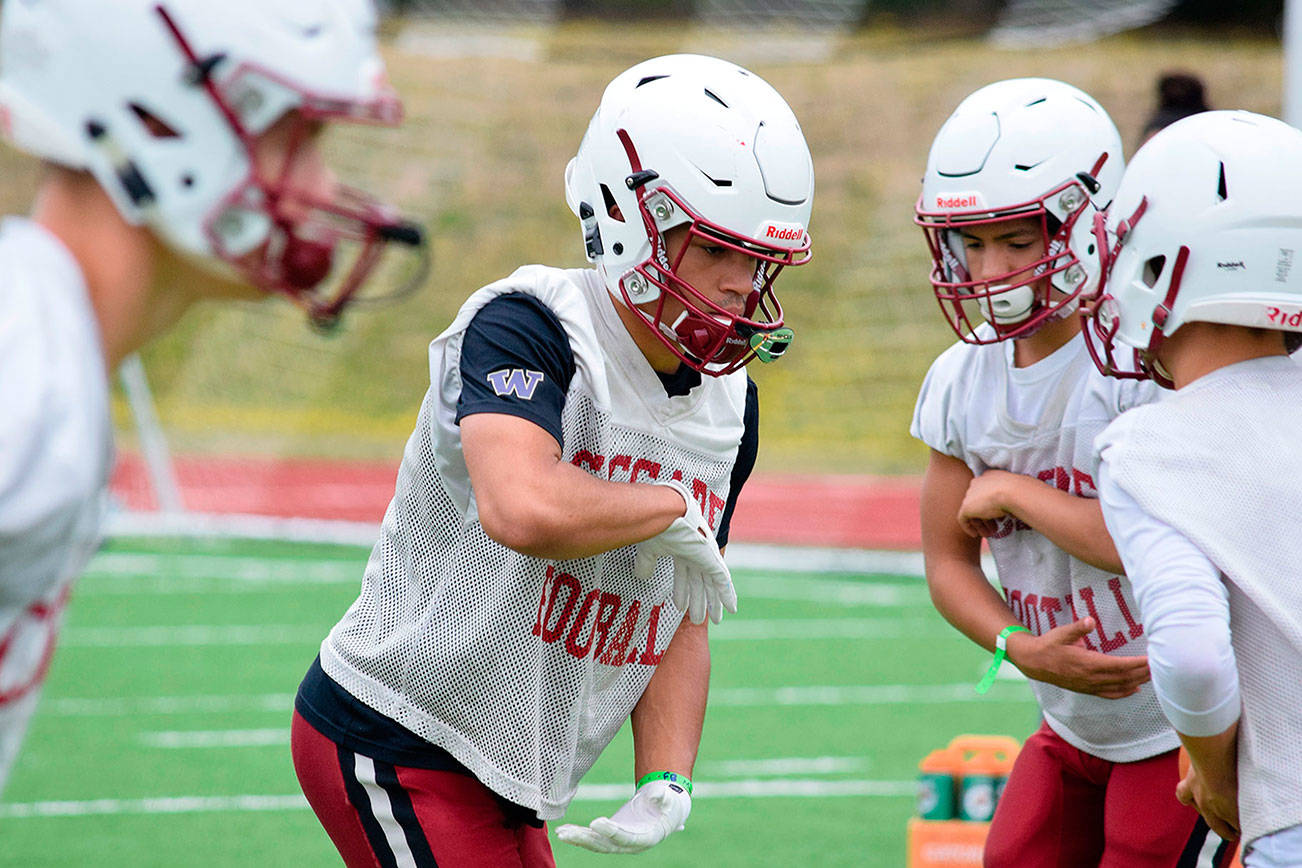 Gallery: Cascade and Everett open prep football practice