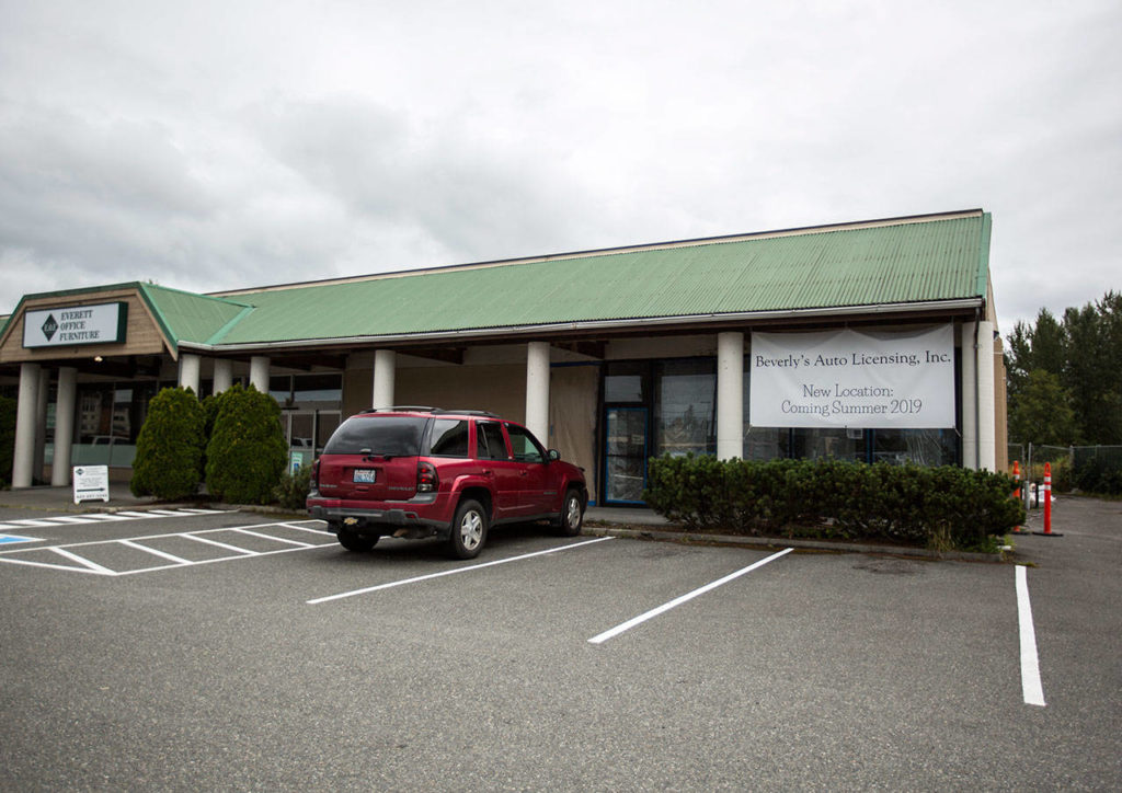 The new location of Beverly’s Auto Licensing is across the parking lot in a space four times the size. (Olivia Vanni / The Herald)
