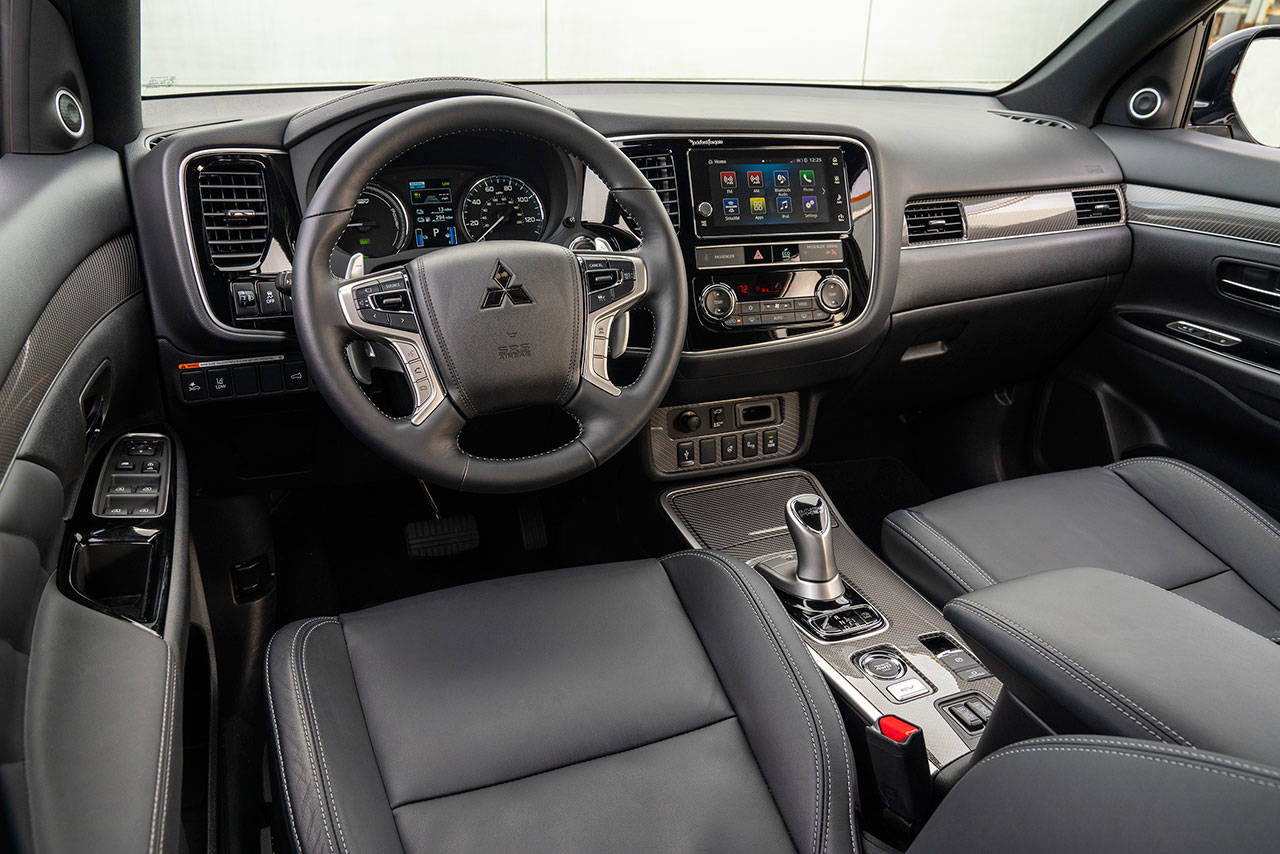 2019 Mitsubishi Outlander PHEV is friendly, fuel-efficient