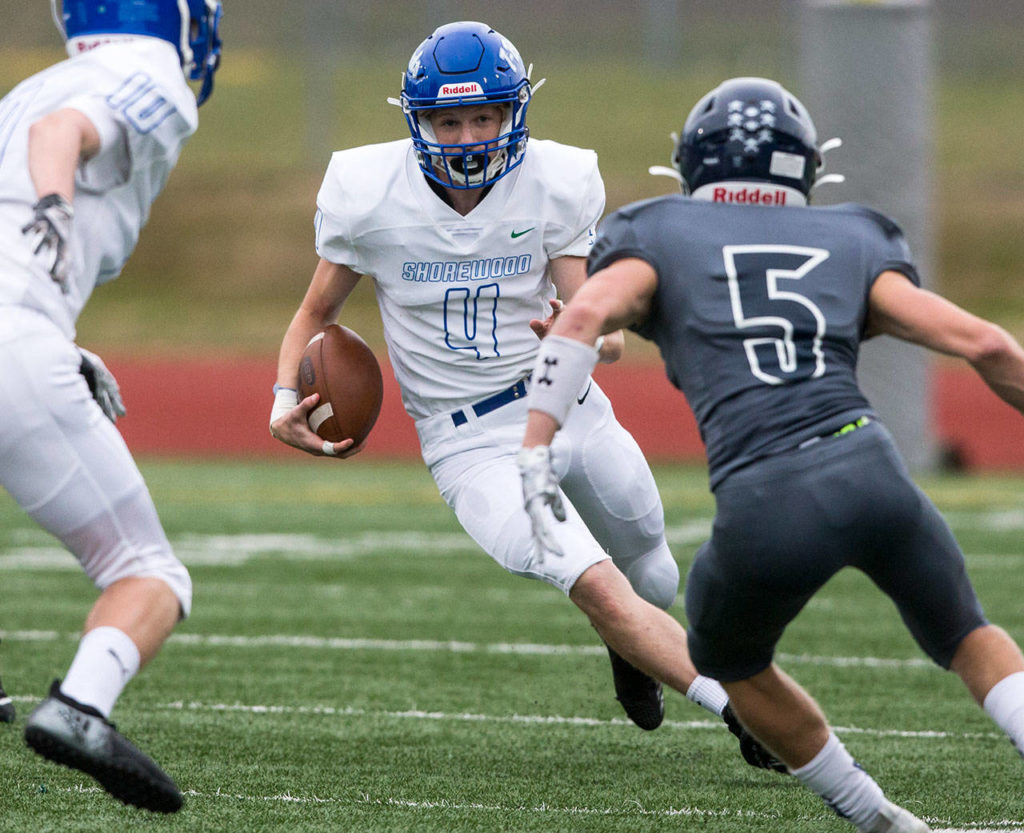 Shorewood’s Kody Carpenter returns a kickoff during a game against Meadowdale on Sept. 13, 2019, at Edmonds Stadium. (Olivia Vanni / The Herald)
