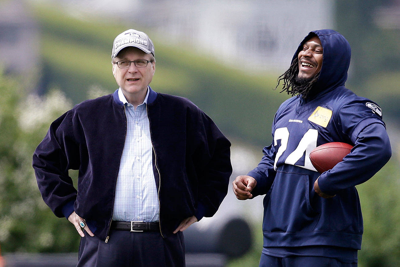 Late Seahawks owner inducted into team’s Ring of Honor