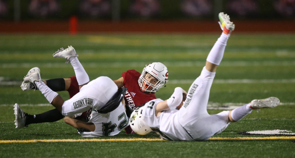 Shorecrest beat Snohomish 36-35 at Veterans Stadium at Snohomish High School on Friday, Oct. 4, 2019 in Snohomish, Wash. (Andy Bronson / The Herald)
Shorecrest beat Snohomish 36-35 at Veterans Stadium at Snohomish High School on Friday, Oct. 4, 2019 in Snohomish, Wash. (Andy Bronson / The Herald)
