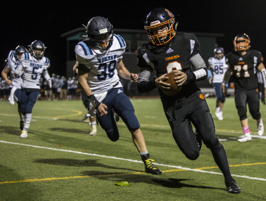 Howard Wilde and Granite Falls rolled past rival Sultan 45-0 to stay in the thick of the North Sound Conference race. (Olivia Vanni / The Herald)
