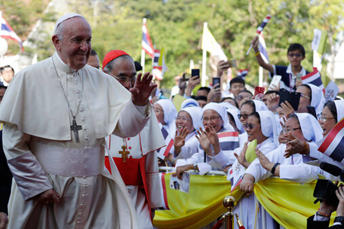 Pope urges Thais young and old to practice faith with joy