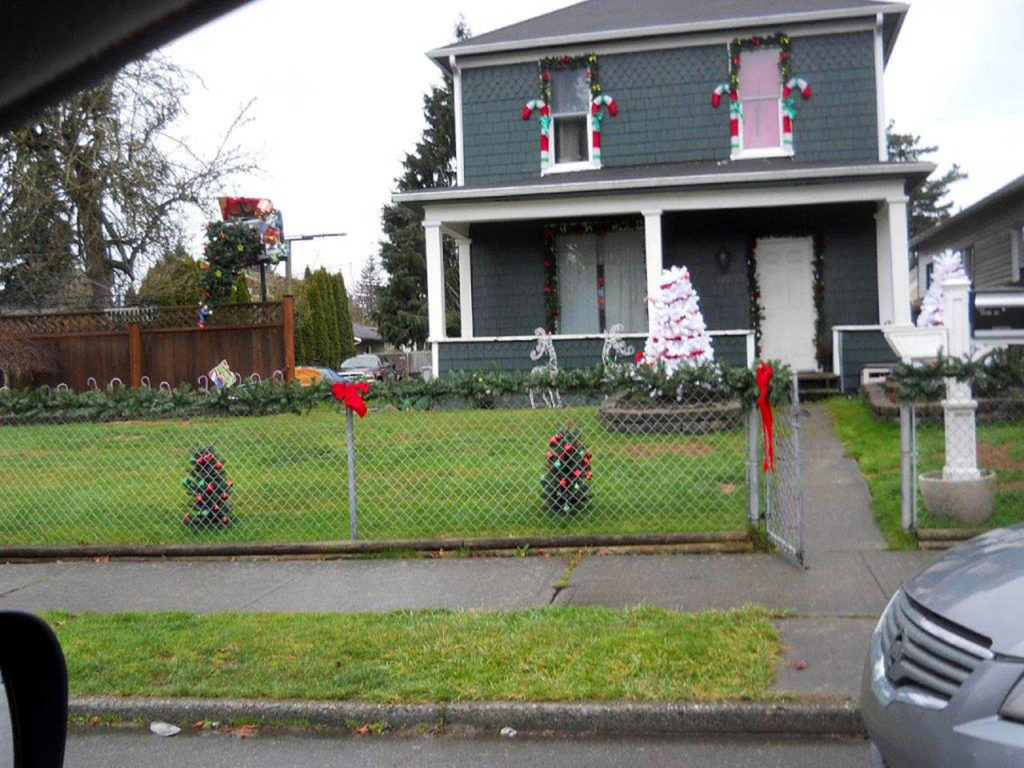 Photos courtesy of Katrina Lindahl
The ornamentation at 2414 State St. claimed the Riverside Neighborhood Association’s 22nd annual holiday lighting contest award for best daytime decorations.
