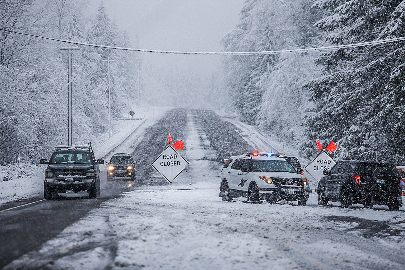Skykomish residents open homes to snowbound drivers on US 2