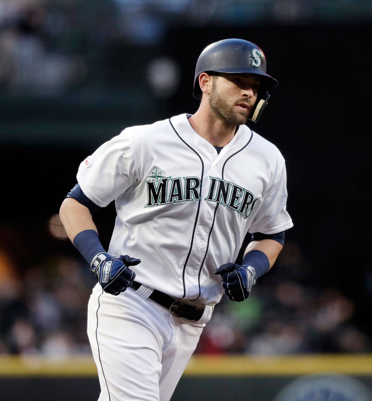 Mariners outfielder Mitch Haniger is likely to miss the start of the 2020 season with a core-muscle injury, the team announced Thursday. (AP Photo/Elaine Thompson)