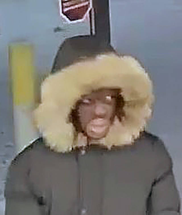 Detectives are seeking the public’s help to identify the man who robbed a south Everett ARCO on Jan. 14. (Everett Police Department)