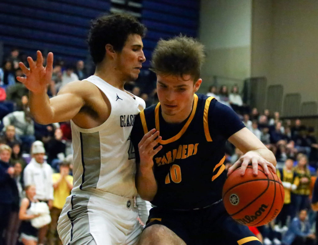 Glacier Peak defeated Mariner, 55-49, in a Wesco 4A boys basketball game Monday evening at Glacier Peak High School in Snohomish. (Kevin Clark / The Herald)
