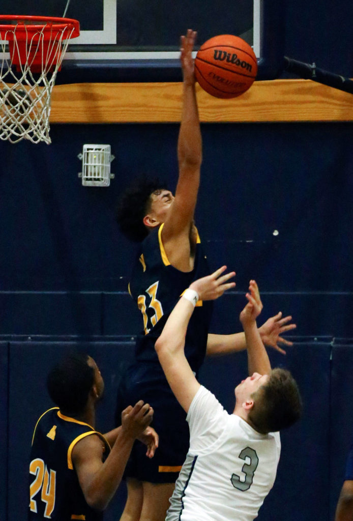 Glacier Peak defeated Mariner, 55-49, in a Wesco 4A boys basketball game Monday evening at Glacier Peak High School in Snohomish. (Kevin Clark / The Herald)
