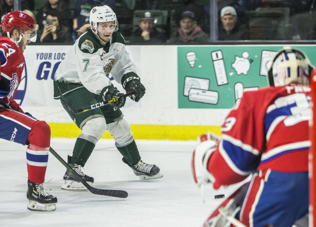 Silvertips forward Ethan Regnier (7) takes a shot during a game against the Chiefs this past Sunday at Angel of the Winds Arena in Everett. (Olivia Vanni / The Herald)
