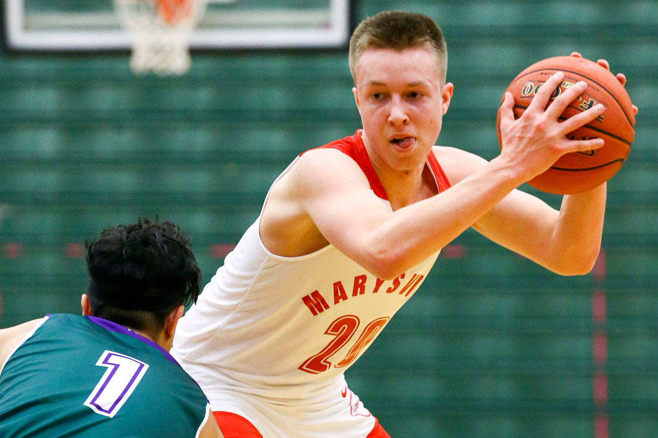 MP boys beat E-W, clinch state berth with banked-in 3-pointer