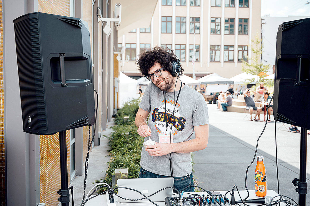 Everett’s Henry J takes ‘Stereo Wire’ radio show to the internet