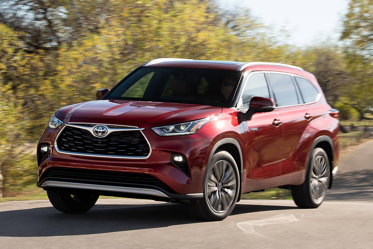 Toyota Highlander Hybrid midsize SUV is all new for 2020