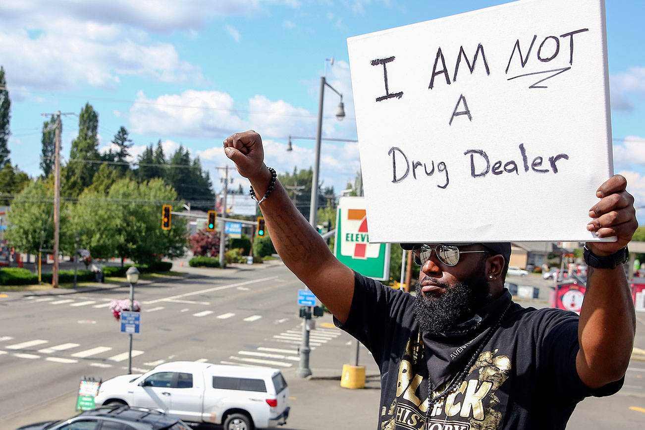 Marysville cop cites musician for protest of police brutality