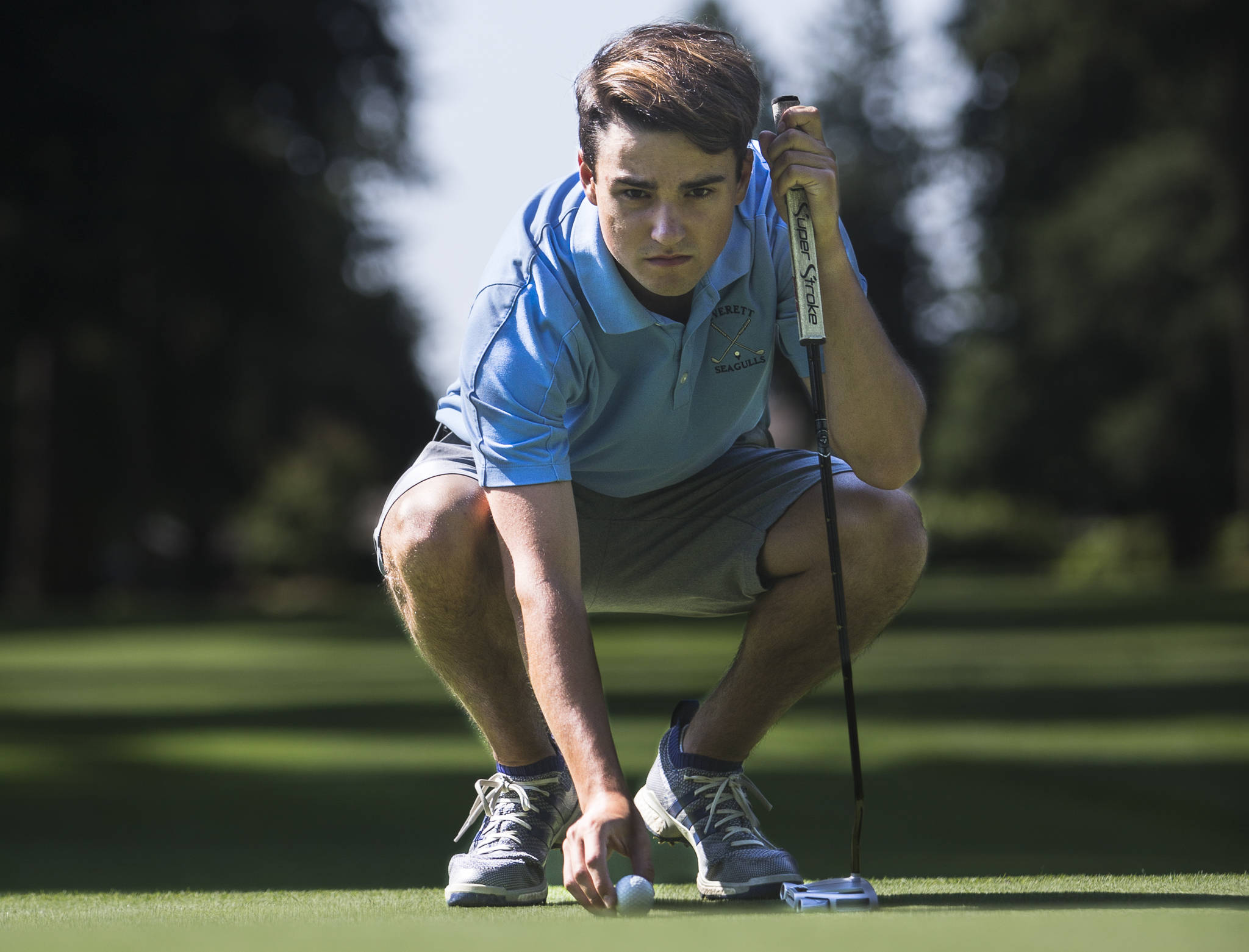 Recent Everett High School graduate Austin Duffy plans to continue his golfing career at Bellevue College. (Olivia Vanni / The Herald)