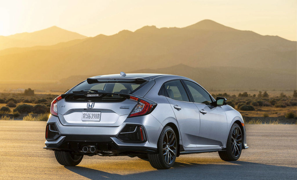 Exterior styling changes for the 2020 Honda Civic Hatchback include new wheels and redesigned rear lower bumper openings with a new body-color crossbar. (Manufacturer photo)
