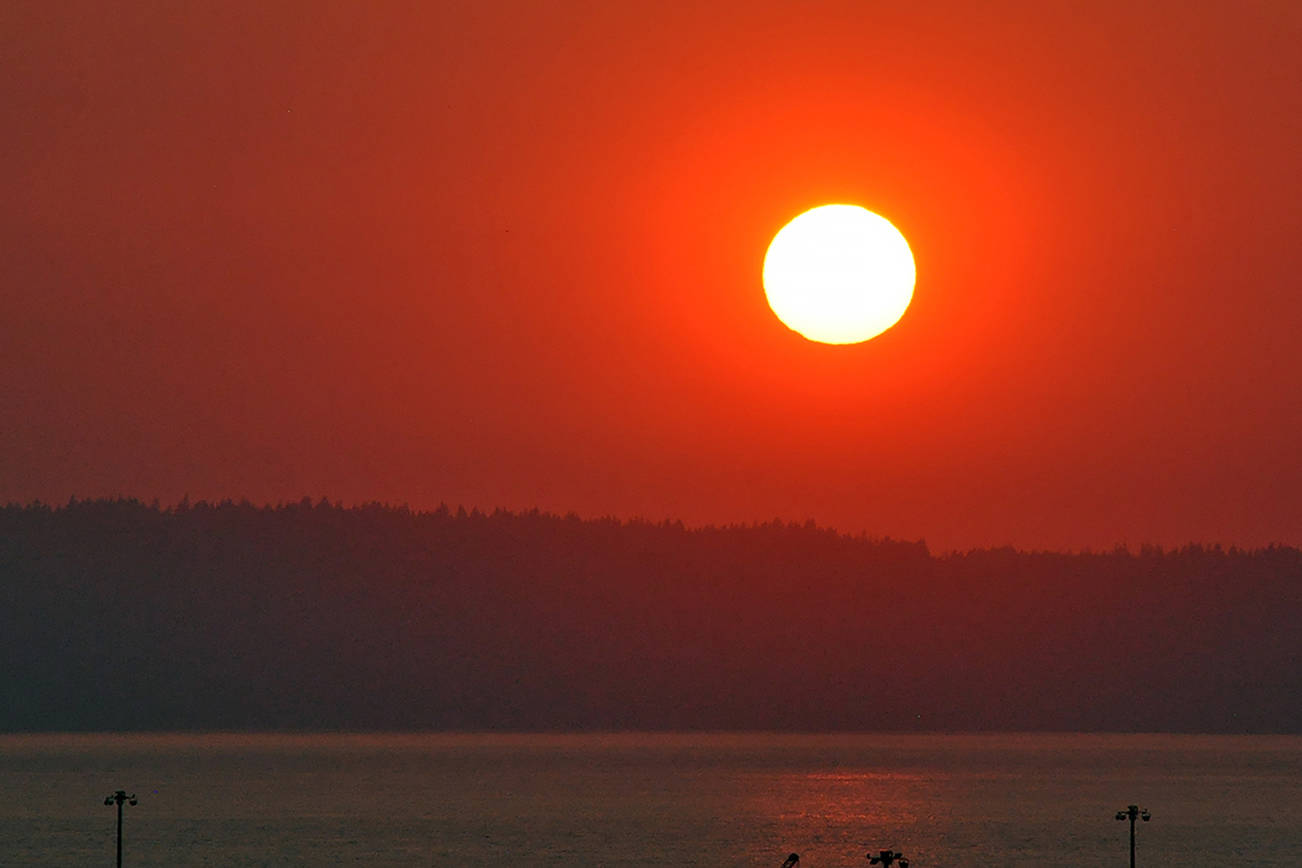 Officials say stay inside: Unhealthy air through Wednesday