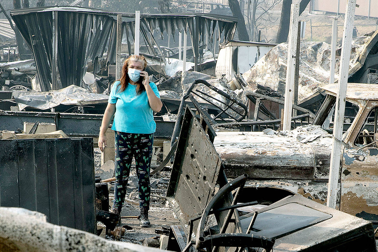 Stunned residents tour Oregon town devastated by wildfires