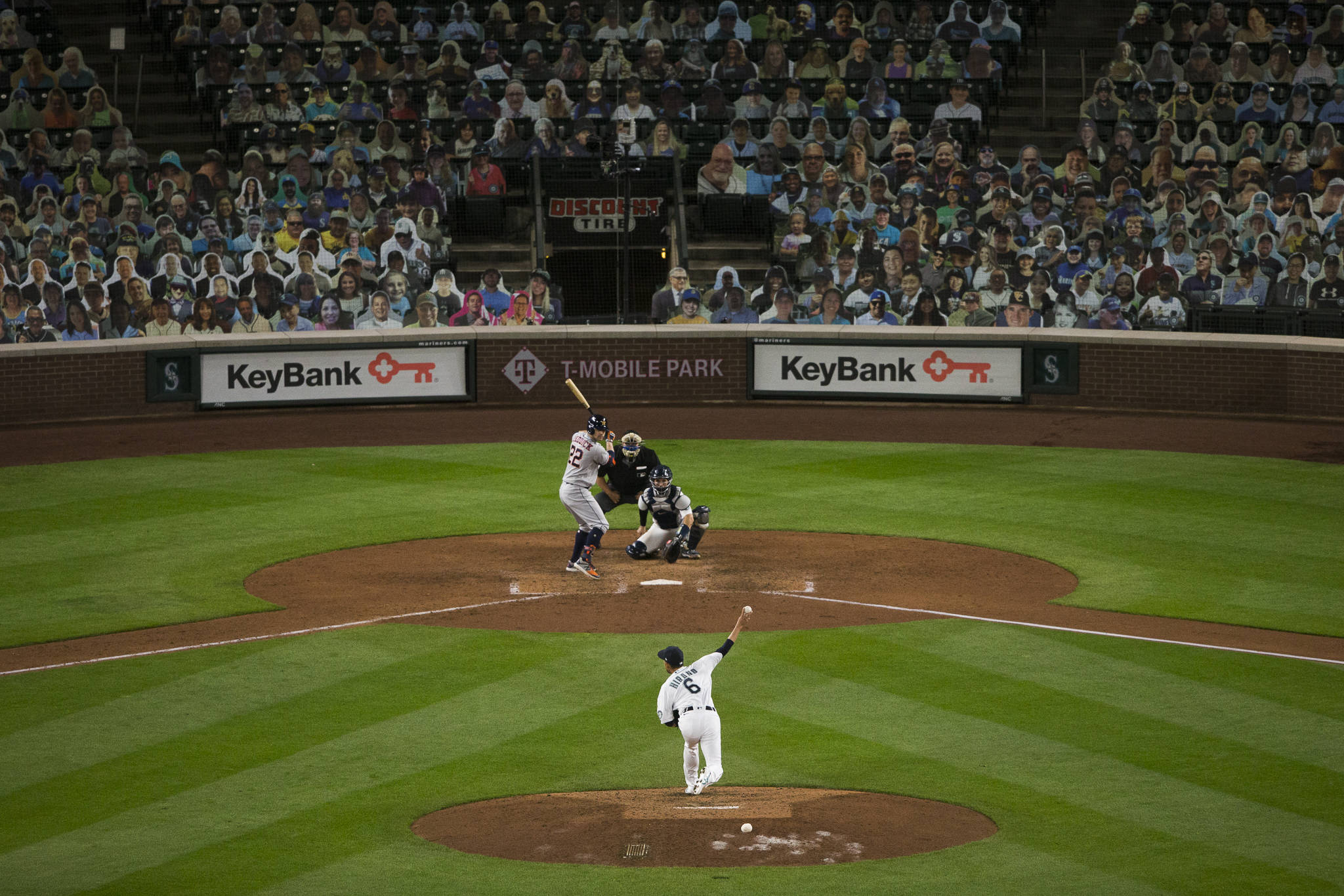 Mariners pitcher Yoshihisa Hirano pitches to the Astros’ Josh Reddick during a game on Wednesday, Sept. 23, 2020, in Seattle. (Olivia Vanni / The Herald)