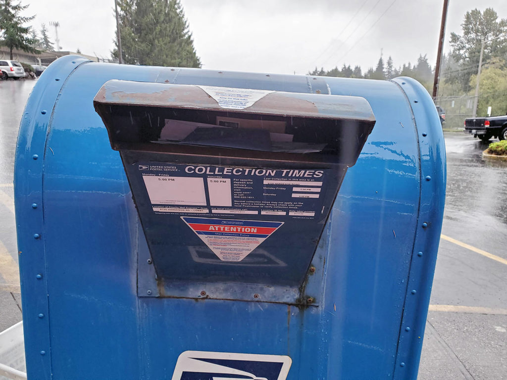 After one collection box was removed, mail was overflowing at the USPS Hub on Hardeson Road last week. (Photo submitted by Sarah Brown)
