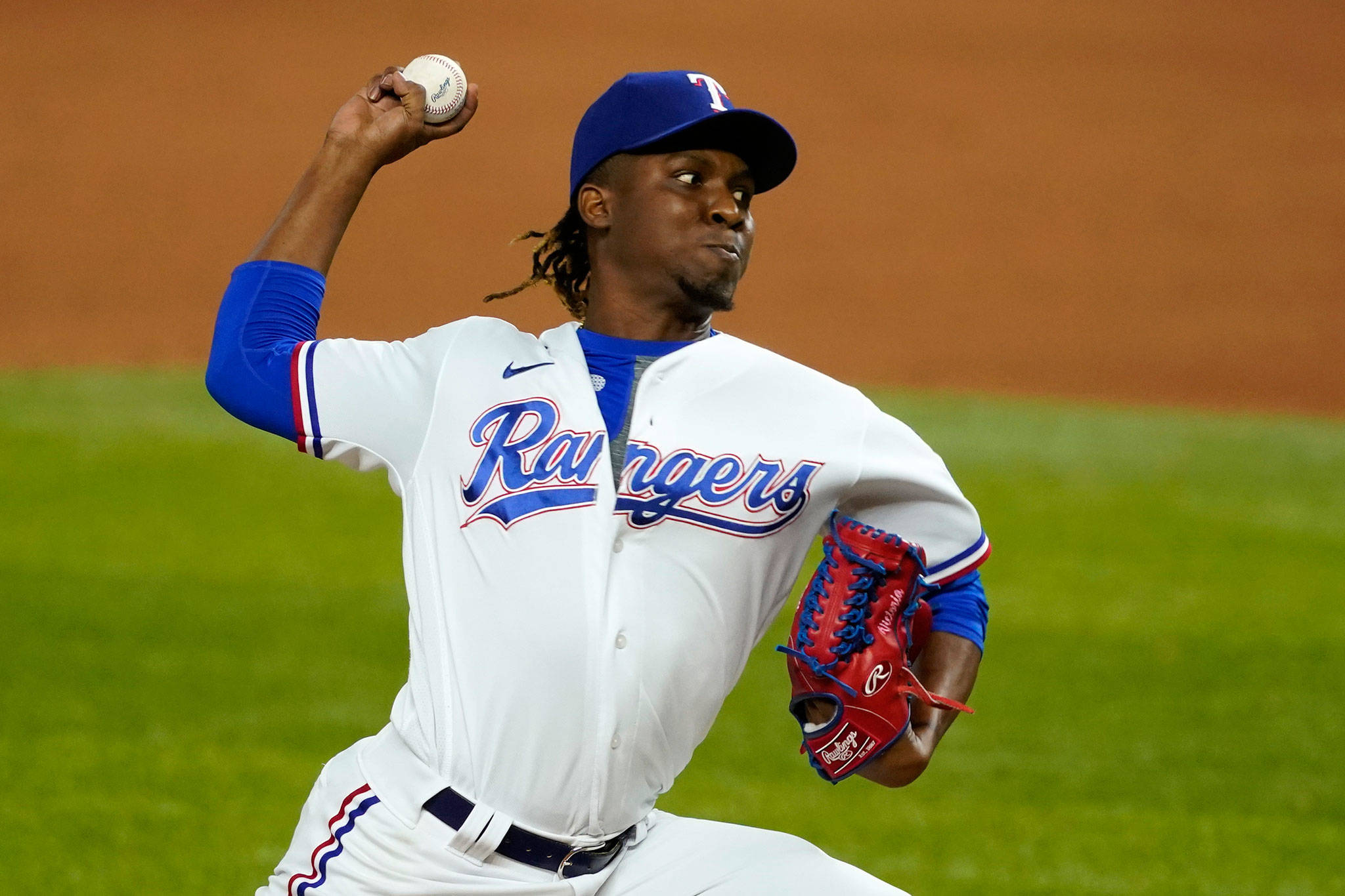 Rangers relief pitcher Rafael Montero throws to the Angels during a game on Sept. 9, 2020, in Arlington, Texas. The Mariners bolstered their bullpen on Tuesday by acquiring the right-hander from the Rangers in exchange for a minor-league prospect. (AP Photo/Tony Gutierrez)