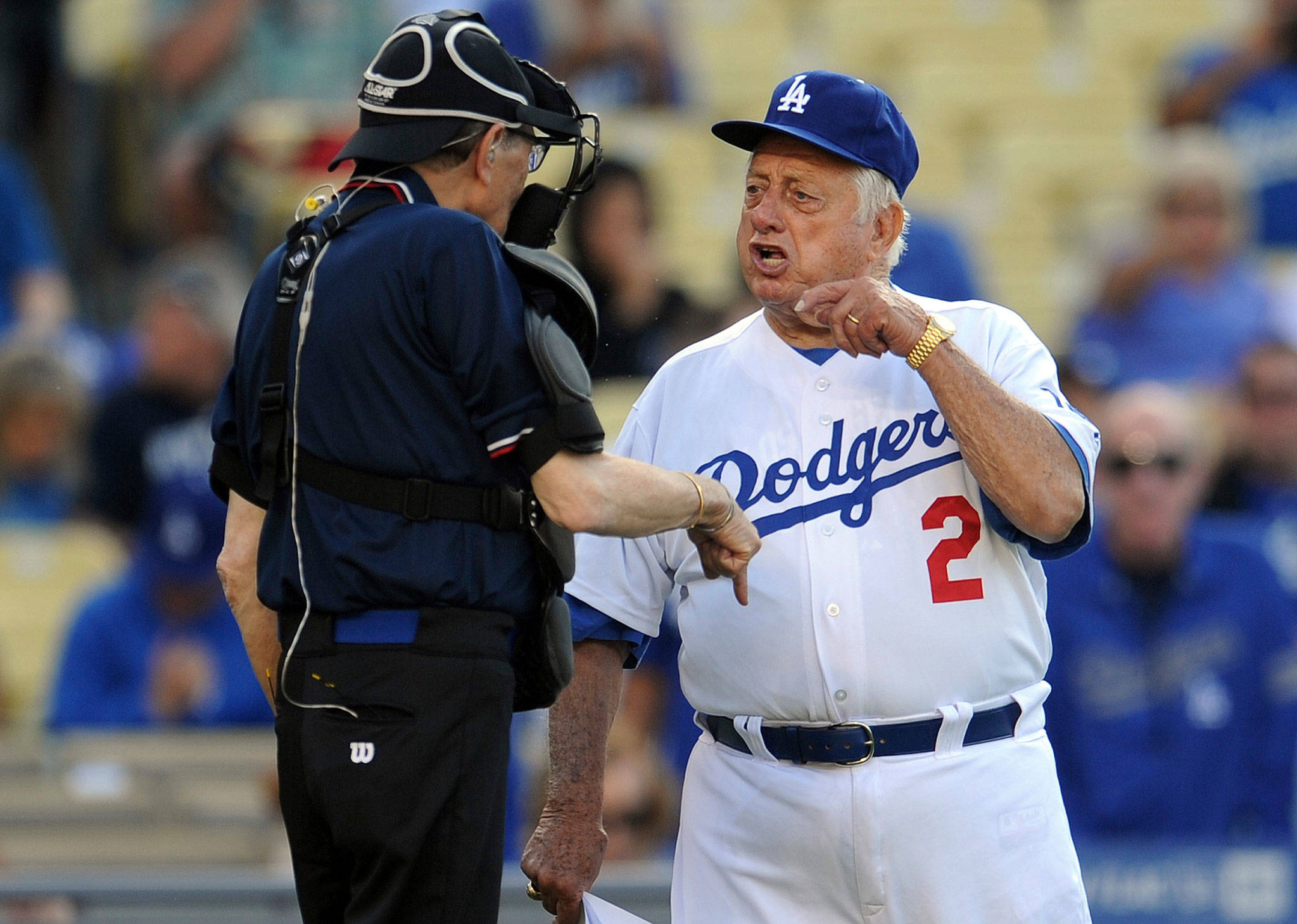 Former Los Angeles Dodgers manger Tommy Lasorda argues with home plate umpire Larry King during an Old-Timers game on June 8, 2013, in Los Angeles. (Keith Birmingham/The Orange County Register via AP)