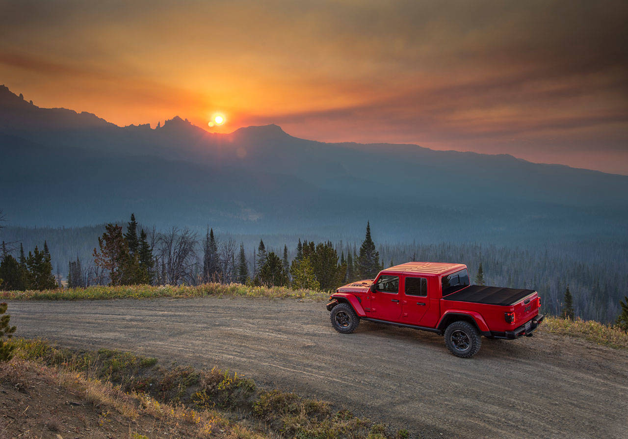 The 2021 Jeep Gladiator is based on the brand’s Wrangler SUV but is re-engineered as a pickup truck. (Manufacturer photo)
