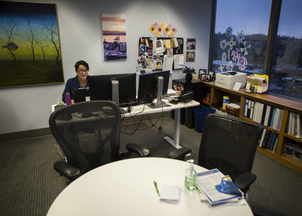 Mayor Cassie Franklin gives her State of Everett address Thursday to a Zoom chat of 490 people from her office in Everett. (Olivia Vanni / The Herald)
