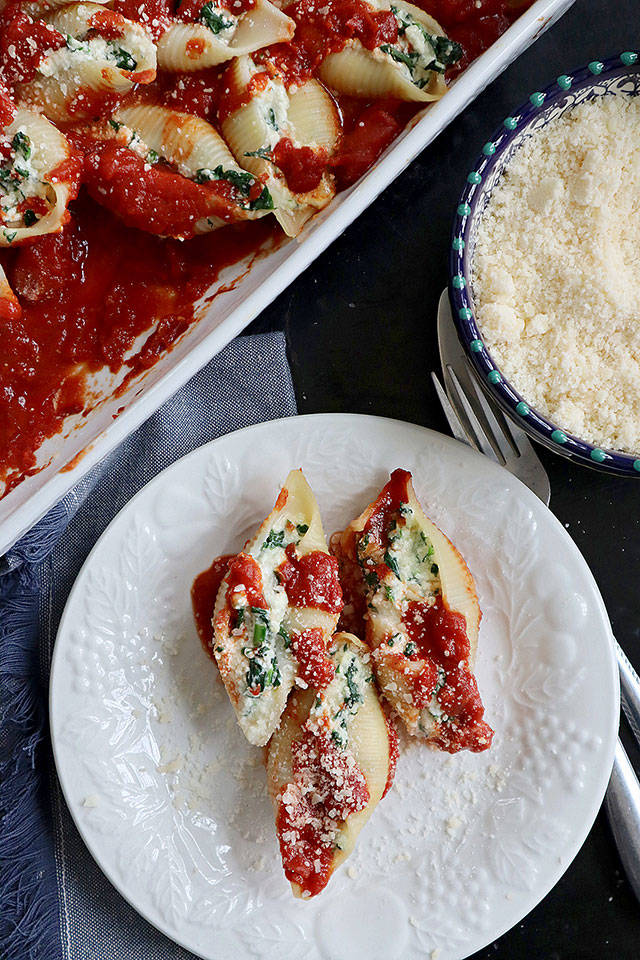 Eat This Spinach and cheese stuffed shells hit the spot