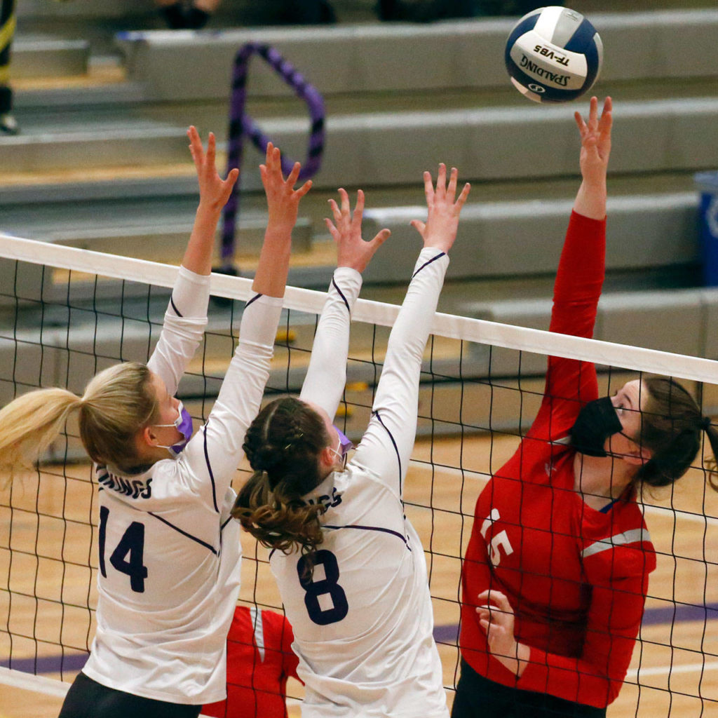 Lake Stevens hosted Snohomish in a Wesco volleyball match on Thursday night in Lake Stevens. The Vikings won in straight sets 25-20, 25-22 and 25-20. (Kevin Clark / The Herald)
