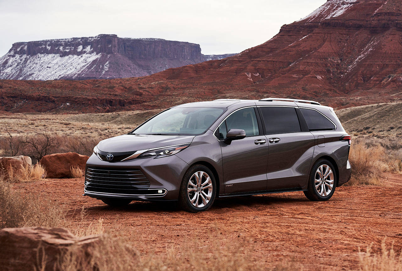 According to Toyota, the 2021 Sienna minivan’s front design was inspired by the Shinkansen Japanese bullet train to impart a sleek, speedy and confident appearance. (Manufacturer photo)
