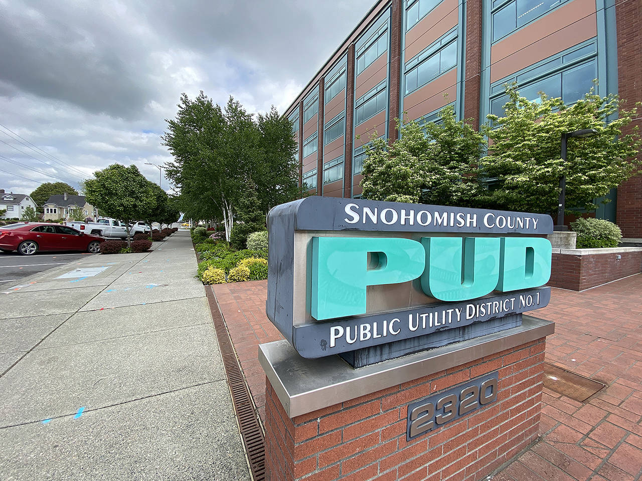 Snohomish County PUD building in Everett. (Sue Misao / Herald file)