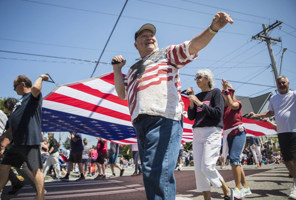 Gallery ‘Edmonds Kind of 4th’ parade