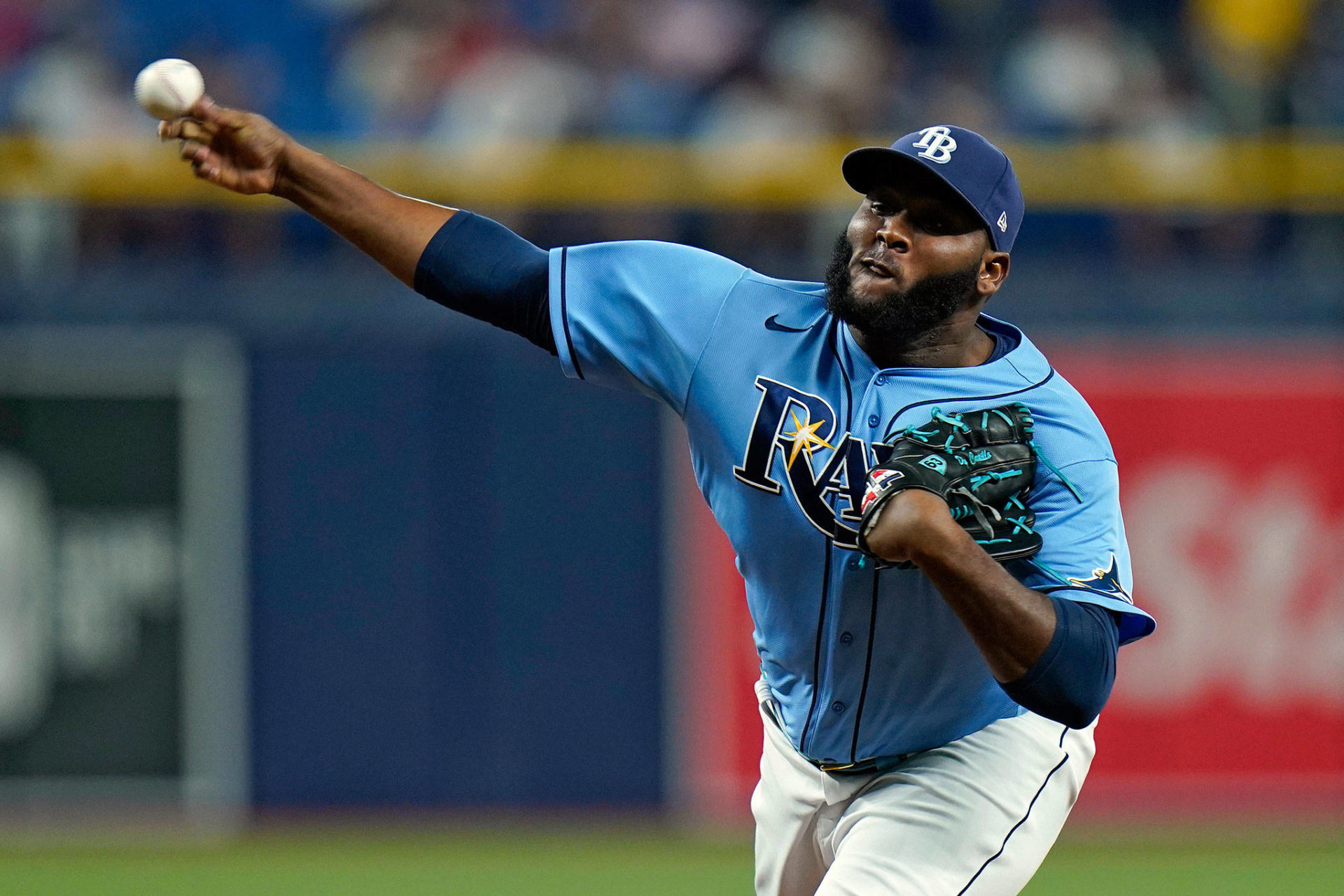 Mariners acquire closer Diego Castillo from Rays