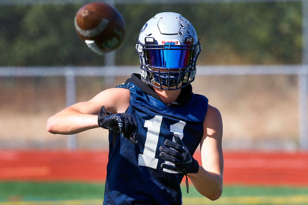 Jadon Claps and the Grizzlies are seeking to break through for the program’s first 4A state berth. (Kevin Clark / The Herald)

