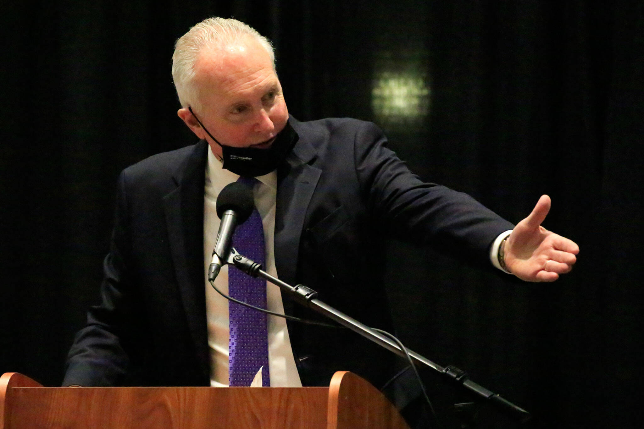 Steve Raible, former KIRO 7 anchor and the “Voice of the Seahawks” gives the keynote address during the Snohomish County Sports Hall of Fame banquet at the Edward D. Hansen Conference Center at Angel of the Winds Arena on Wednesday night in Everett. (Kevin Clark / The Herald)