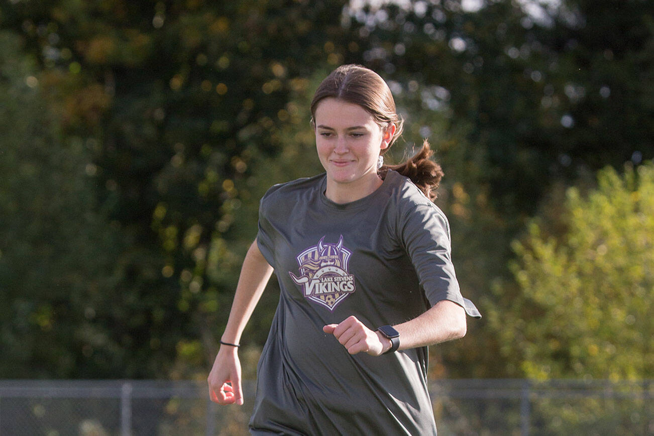 Elyse Baker practices with the Lake Stevens High girls soccer team on Wednesday, Oct. 20, 2021 in Lake Stevens, Washington. (Andy Bronson / The Herald)