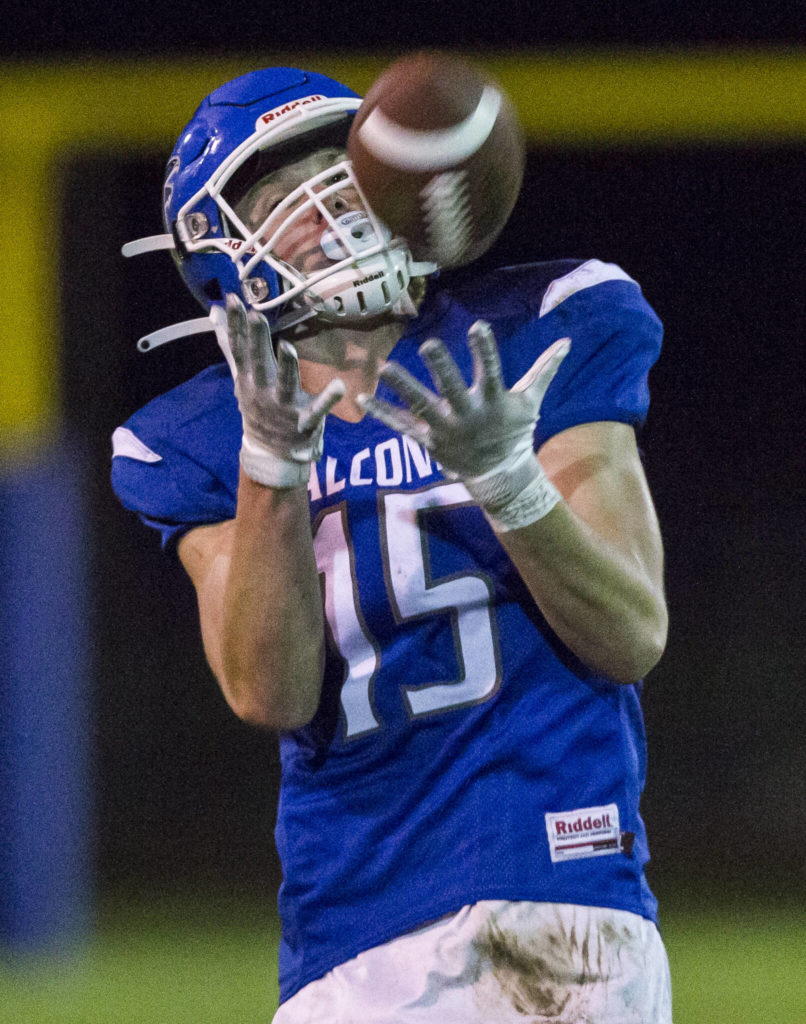 South Whidbey’s Lucas Taksony makes a catch during the game on Friday, Oct. 29, 2021 in Langley, Wa. (Olivia Vanni / The Herald)
