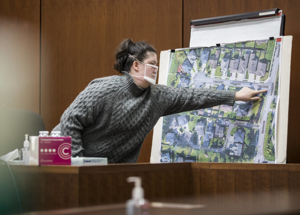 Abigail Ruggles testifies during the trial of Kevin Lewis on Wednesday in Everett. (Olivia Vanni / The Herald)
