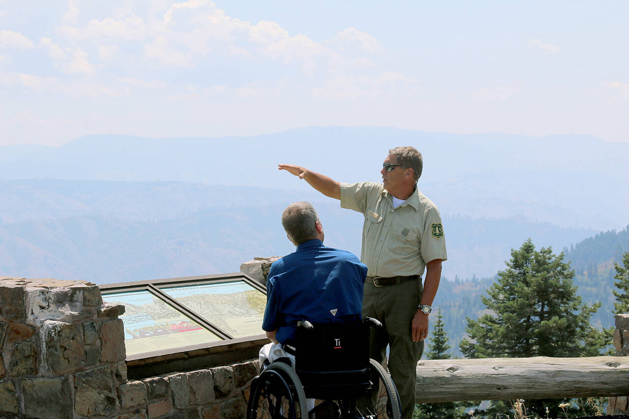 The United States Department of Agriculture Forest Service will be accepting applications for more than 1,000 seasonal and summer jobs in Washington and Oregon this November. (U.S. Forest Service)